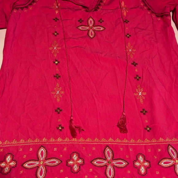C. Wonder Pink Embroidered Top Size 4 - Picture 6 of 9